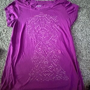 Women’s Columbia t shirt